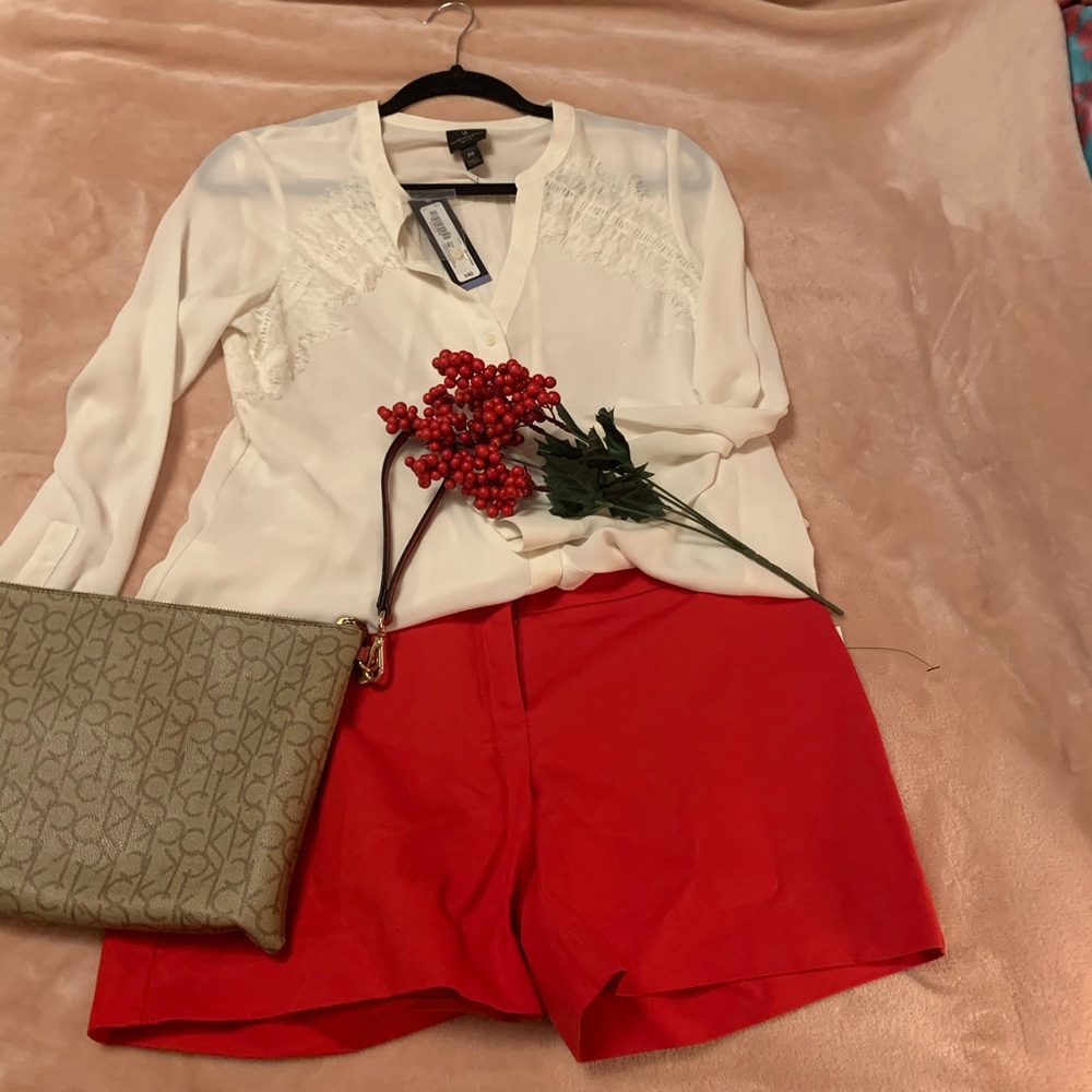 Tops - Picture 3 of 5